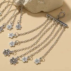 RHINESTONE & CHAINS FLORETTE DANGLY SILVERY EARRINGS 50